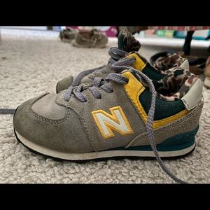 Boys New Balance athletic shoes. Size 9.5.